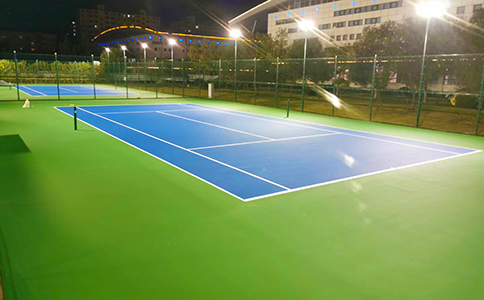標(biāo)準(zhǔn)網(wǎng)球場