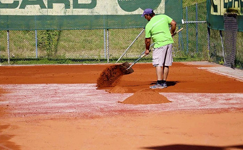 網(wǎng)球場施工