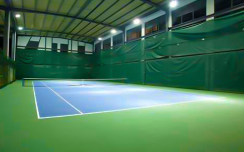 網(wǎng)球場(chǎng)